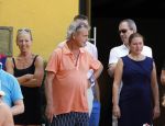 Curacao 31 december 2014
Willeke Alberti Jeroen Krabbe met vrouw Herma Krabbe zoon Jasper krabbe ( met dochters) Rogier van Boxtel en Derek Bolt bij het vuurwerk van Avila Beach hotel op Curacao vanwege oud en nieuw jaar