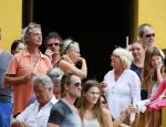 Curacao 31 december 2014
Willeke Alberti Jeroen Krabbe met vrouw Herma Krabbe zoon Jasper krabbe ( met dochters) Rogier van Boxtel en Derek Bolt bij het vuurwerk van Avila Beach hotel op Curacao vanwege oud en nieuw jaar