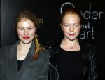 Amsterdam 12 januari 2015
Premiere onder het hart in het Anne theater.
Sigrid ten Napel met een vriendin