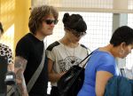 Curacao 1 januari 2015
Spike ( Di-rect) met zijn vriendin Bella Hay op Vliegveld Hato op Curacao
Spike v Zoest