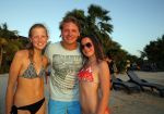Curacao 31 december 2014
Thomas Berge en Myrthe Milius zijn op Curacao voor een optreden bij het Lions Dive Hotel. Thomas draagt een buddha to Buddha armband