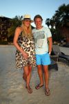 Curacao 31 december 2014
Thomas Berge en Myrthe Milius zijn op Curacao voor een optreden bij het Lions Dive Hotel. Thomas draagt een buddha to Buddha armband