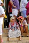 Curacao 31 december 2014
Willeke Alberti Jeroen Krabbe met vrouw Herma Krabbe zoon Jasper krabbe ( met dochters) Rogier van Boxtel en Derek Bolt bij het vuurwerk van Avila Beach hotel op Curacao vanwege oud en nieuw jaar
