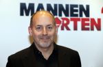 Amsterdam 14 december 2015
Premiere manneharten 2 in het nieuwe de la mar theater met als cast,
Barry Atsma Daan Schuurmans Jeroen Spitzenberger Fabian JansenMingus Dagelet Katja Herbers Hadewych Minis Jelka v Houten Liliana de Vries Maartje v d Wetering Barbara Sloesen Bo Maerten en Annick Boer. Alain de Levita en Kaja Wolffers