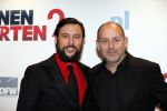 Amsterdam 14 december 2015
Premiere manneharten 2 in het nieuwe de la mar theater met als cast,
Barry Atsma Daan Schuurmans Jeroen Spitzenberger Fabian JansenMingus Dagelet Katja Herbers Hadewych Minis Jelka v Houten Liliana de Vries Maartje v d Wetering Barbara Sloesen Bo Maerten en Annick Boer. Alain de Levita en Kaja Wolffers