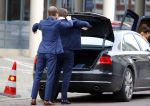 A4 en Scheveningen 13 december 2015
Albert Verlinde en Onno Hoes rijden met 1 auto naar de premiere van Beauty & the beast in het circustheater