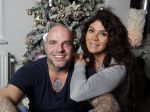 Apeldoorn 1 december 2015
Andy en Melisa v d Meyde met hun kinderen thuis voor de kerstboom