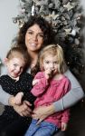 Apeldoorn 1 december 2015
Andy en Melisa v d Meyde met hun kinderen thuis voor de kerstboom