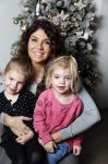 Apeldoorn 1 december 2015
Andy en Melisa v d Meyde met hun kinderen thuis voor de kerstboom