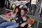Apeldoorn 1 december 2015
Andy en Melisa v d Meyde met hun kinderen thuis voor de kerstboom
