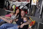 Apeldoorn 1 december 2015
Andy en Melisa v d Meyde met hun kinderen thuis voor de kerstboom