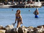 Curacao 25 december 2015 
Edwin v d Sar en zijn vrouw Annemarie tennissen op het strand van Lions dive.