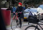 Amsterdam 8 januari 2016
Anouk v Nes op de fiets in Amsterdam