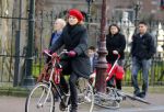 Amsterdam 8 januari 2016
Anouk v Nes op de fiets in Amsterdam