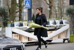 Amsterdam 5 januari 2016
Astrid Joosten koopt bloemen.