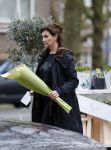 Amsterdam 5 januari 2016
Astrid Joosten koopt bloemen.