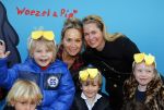 Amsterdam 17 januari 2016
Premiere Woezel en Pip in Tuschinski. Carlijn de Vries en Jorica Koppen met kinderen