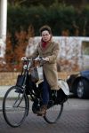 Amsterdam 4 december 2015
Carolien v d Bewrg op de fiets in Amsterdam