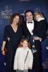 Scheveningen 13 december 2015
Premiere Beauty & the beast in het circustheater.
Caspar Burgi met vrouw en kinderen