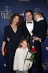 Scheveningen 13 december 2015
Premiere Beauty & the beast in het circustheater.
Caspar Burgi met vrouw en kinderen