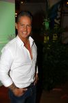Hilversum 7 december 2015
Event Sky radio met kerstboom. De olgende bn ers doe mee.
 Xander de BuisonjÃ© & Sharon Doorson (dance4life), Barry Atsma (Diabetes Fonds) & Do (Stichting DON), Mari van de Ven & Dyanne Beekman (Hartstichting), Beau Schneider & Ruud Feltkamp (KWF Kankerbestrijding), Roel van Velzen & Roos MoggrÃ© (MasterPeace), Anouk Smulders & ManuÃ«la Kemp (Ruby and Rose), Ellen ten Damme & Henk Schiffmacher (Stichting Vluchteling), Bartho Braat & Lone van Roosendaal (Trombosestichting) en Danny de Munk & Vivian Reijs (Voedselbanken Nederland).
Vakjury
De vakjury bestaat dit jaar uit voorzitter Nance Coolen (presentatrice en winnares van CTFC 2014), Fred van Leer (kledingstylist en presentator) en Pascal Koeleman (ondernemer en jurylid van SBS 6' Hollands Beste Bloemstylis