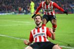 Eindhoven, 8 December 2015
laatste poulewedstrijd PSV-CSKA Moskou, eidnsatnd 2-1
PSV door naar de 1/8 finale
Davy Propper scoort de winnende treffer
