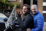 Amsterdam 4 december 2015 
Dries Roelvink met zijn zoon Donnie op de vespa scooter
