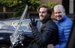 Amsterdam 4 december 2015 
Dries Roelvink met zijn zoon Donnie op de vespa scooter
