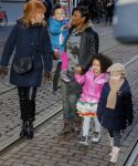 Amsterdam 17 januari 2016
Premiere Woezel en Pip in Tuschinski. Edsilia Rombley met dochters