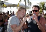 Curacao 31 december 2015 
Gerard Joling en Thomas Berge doen soundcheck voor hun optreden voor oud jaar op het strand van Lions dive. Gerard zijn moeder Jannie is ook aanwezig.
