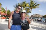 Curacao 31 december 2015 
Gerard Joling en Thomas Berge doen soundcheck voor hun optreden voor oud jaar op het strand van Lions dive. Gerard zijn moeder Jannie is ook aanwezig.