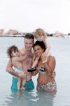 Curacao 27 december 2015
Gers Pardoel met zijn vrouw en hun kinderen Goud en Rocci ophet strand van Mambo beach.