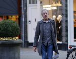 Amsterdam 15 december 2015 
Hans v Willigenburg op de cornelis schuytstraat