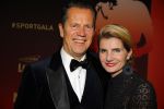 Amsterdam 15 december 2015
Sportgala/ sportverkiezing sportman en sportvrouw van het jaar in de Rai. 
Nederlands sportpresentatrice bij NOS Studio Sport. Ranomi Kromowidjojo met vriend Ferry WeertmanJan Willem Bruggenwirth en zijn vrouw Francis