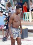 Curacao, 27 December 2015
Jean Paul Boetius (FC Basel) samen met Kenny Tete (Ajax), Terence Kongolo (Feyenoord), Rodney Kongolo (Manchester City) en Jody Lukoki (SC Cambuur) op het strand aan het voetballen