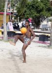 Curacao, 27 December 2015
Jean Paul Boetius (FC Basel) samen met Kenny Tete (Ajax), Terence Kongolo (Feyenoord), Rodney Kongolo (Manchester City) en Jody Lukoki (SC Cambuur) op het strand aan het voetballen