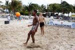 Curacao, 27 December 2015
Jean Paul Boetius (FC Basel) samen met Kenny Tete (Ajax), Terence Kongolo (Feyenoord), Rodney Kongolo (Manchester City) en Jody Lukoki (SC Cambuur) op het strand aan het voetballen