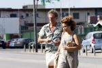 Curacao 22 december 2015
Jeroen Pauw en zijn vriendin Nimet Groeneweg gaan een matras/bed kopen voor in hun huis wat ze afgelopen jaar op Curacao gekocht hebben.