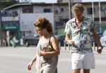 Curacao 22 december 2015
Jeroen Pauw en zijn vriendin Nimet Groeneweg gaan een matras/bed kopen voor in hun huis wat ze afgelopen jaar op Curacao gekocht hebben.