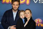 Amsterdam 9 decmber 2015
Premiere Mega Mindy met oa Jim Bakkum en Frou Souffriau in pathe arena.
Jim met Bettina Berger en hun zoon.