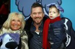 Amsterdam 17 januari 2016
Premiere Woezel en Pip in Tuschinski. Johnny de Mol met zijn moeder Willeke Alberti en zijn neefje