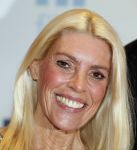 Amsterdam 14 december 2015
Premiere manneharten 2 in het nieuwe de la mar theater met als cast,
Barry Atsma Daan Schuurmans Jeroen Spitzenberger Fabian JansenMingus Dagelet Katja Herbers Hadewych Minis Jelka v Houten Liliana de Vries Maartje v d Wetering Barbara Sloesen Bo Maerten en Annick Boer. Bert v d Veer en Judith Osborn