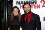 Amsterdam 14 december 2015
Premiere manneharten 2 in het nieuwe de la mar theater met als cast,
Barry Atsma Daan Schuurmans Jeroen Spitzenberger Fabian JansenMingus Dagelet Katja Herbers Hadewych Minis Jelka v Houten Liliana de Vries Maartje v d Wetering Barbara Sloesen Bo Maerten en Annick Boer. Kaja Wolffers met vriendin