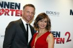 Amsterdam 14 december 2015
Premiere manneharten 2 in het nieuwe de la mar theater met als cast,
Barry Atsma Daan Schuurmans Jeroen Spitzenberger Fabian JansenMingus Dagelet Katja Herbers Hadewych Minis Jelka v Houten Liliana de Vries Maartje v d Wetering Barbara Sloesen Bo Maerten en Annick Boer.