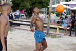 Curacao, 27 December 2015
Jean Paul Boetius (FC Basel) samen met Kenny Tete (Ajax), Terence Kongolo (Feyenoord), Rodney Kongolo (Manchester City) en Jody Lukoki (SC Cambuur) op het strand aan het voetballen
