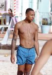 Curacao, 27 December 2015
Jean Paul Boetius (FC Basel) samen met Kenny Tete (Ajax), Terence Kongolo (Feyenoord), Rodney Kongolo (Manchester City) en Jody Lukoki (SC Cambuur) op het strand aan het voetballen