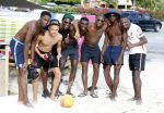 Curacao, 27 December 2015
Jean Paul Boetius (FC Basel) samen met Kenny Tete (Ajax), Terence Kongolo (Feyenoord), Rodney Kongolo (Manchester City) en Jody Lukoki (SC Cambuur) op het strand aan het voetballen