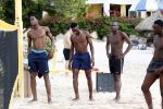 Curacao, 27 December 2015
Jean Paul Boetius (FC Basel) samen met Kenny Tete (Ajax), Terence Kongolo (Feyenoord), Rodney Kongolo (Manchester City) en Jody Lukoki (SC Cambuur) op het strand aan het voetballen