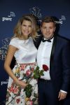Scheveningen 13 december 2015
Premiere Beauty & the beast in het circustheater.
Jaap Reesema en zijn zwangere vriendin Kim Kotter