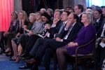 Koninklijke Familie bij uitreiking Prins Claus Prijs 2015 in het Koninklijk Paleis op de Dam. De Prins Claus Prijzen worden door het Prins Claus Fonds voor Cultuur en Ontwikkeling sinds 1997 jaarlijks toegekend aan kunstenaars, denkers en culturele organisaties. 

Royal Family at ceremony Prince Claus Award in 2015 at the Royal Palace on Dam Square. The Prince Claus Awards are presented by the Prince Claus Fund for Culture and Development since 1997 awarded annually to artists, thinkers and cultural organizations.

OP de foto / On the photo:  Prinses Beatrix  , Prinses Mabel ,  Prins Constantijn en Prinses Laurentien , Koning Willem-Alexander en Koningin Maxima met de Iraanse fotografe Newsha Tavakolian